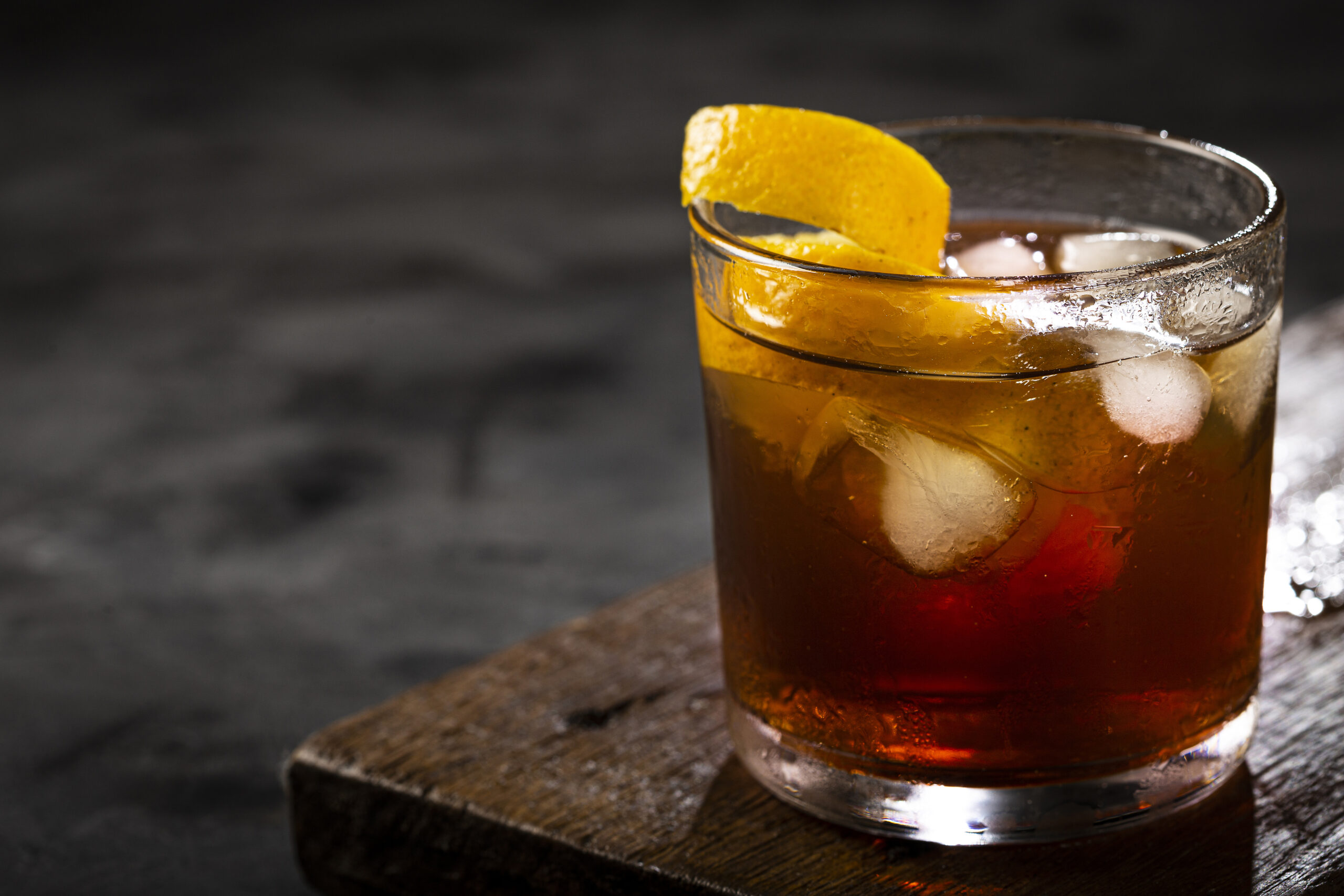 old fashioned bourbon cocktail